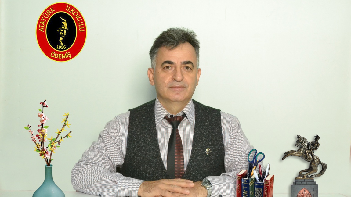 Mustafa GÜNGÖR - Sınıf Öğretmeni